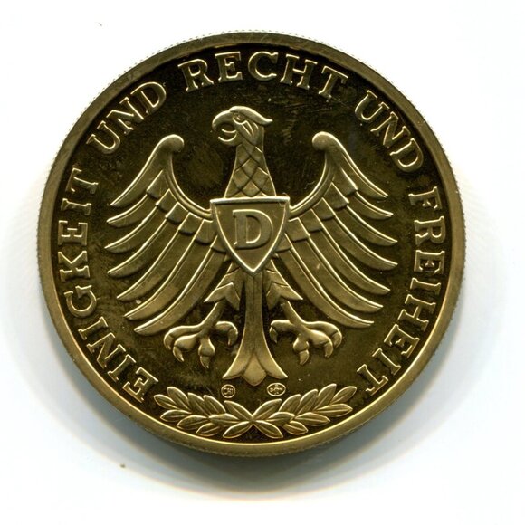 1990 Germany Haupstadt Berlin Medal (b735-73) - Picture 1 of 2